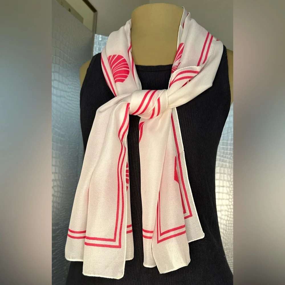 Pappagallo Pretty Vintage Long White Scarf Seashell Pattern Measures 53 x 11
